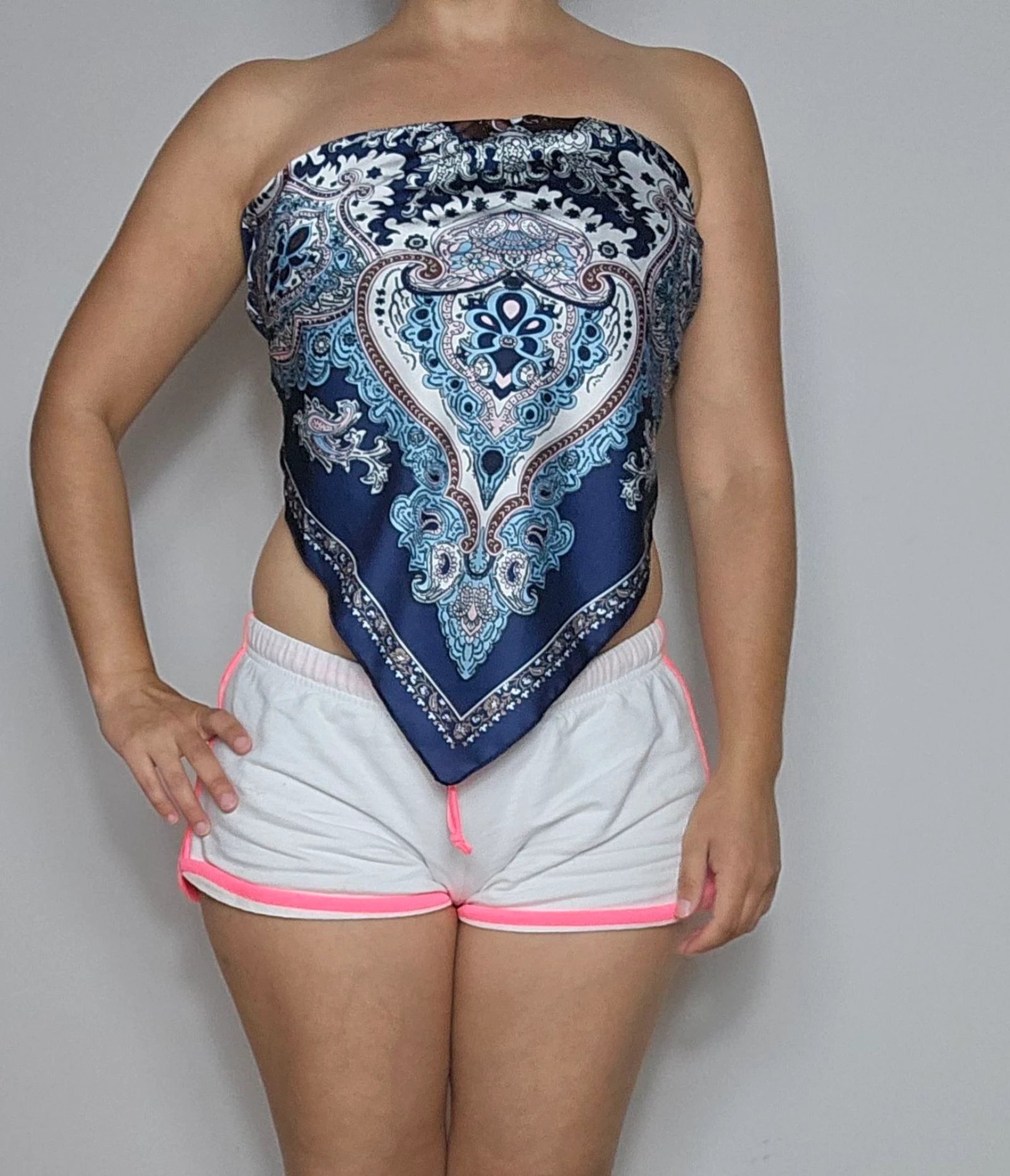 Top tipo pañuelo